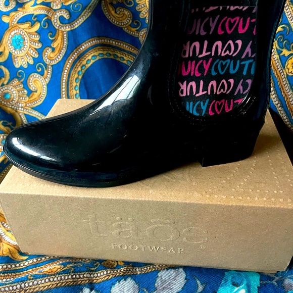 NWT JUICY COUTURE colorful design rain boots no box . soft insole .mom 💕size9 - Picture 2 of 7